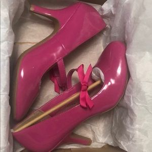 Pink medium pump